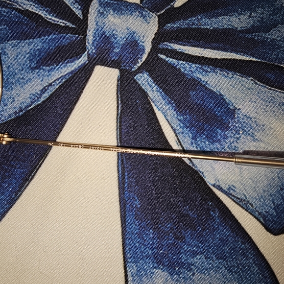 Ray-Ban Gold Frame with Pink Lenses Sunglasses - Picture 6 of 6